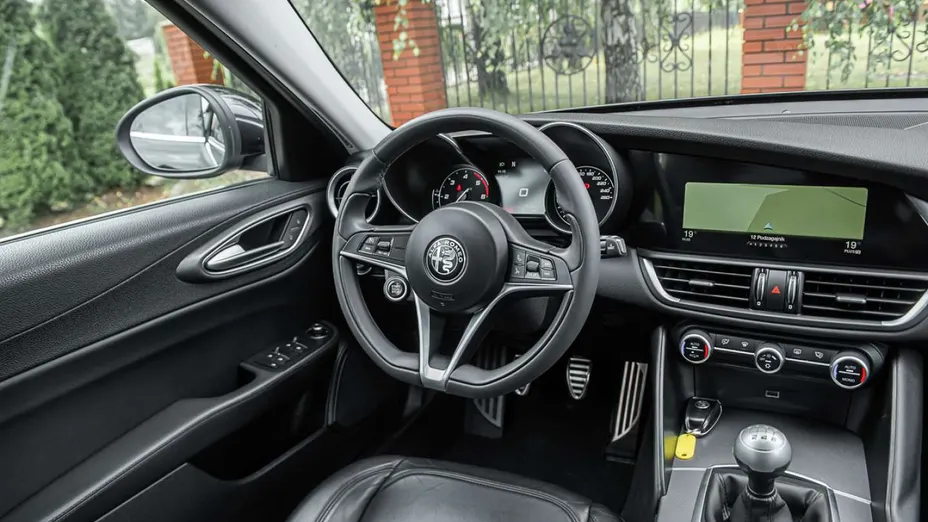 ALFA ROMEO Giulia -