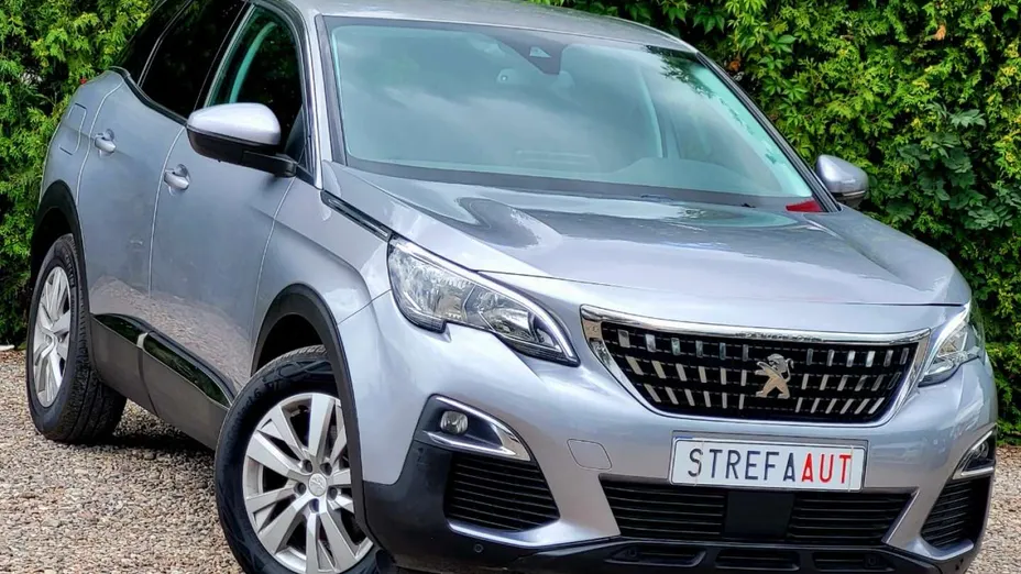 PEUGEOT 3008 -