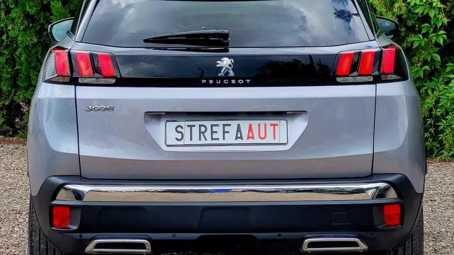 PEUGEOT 3008 -