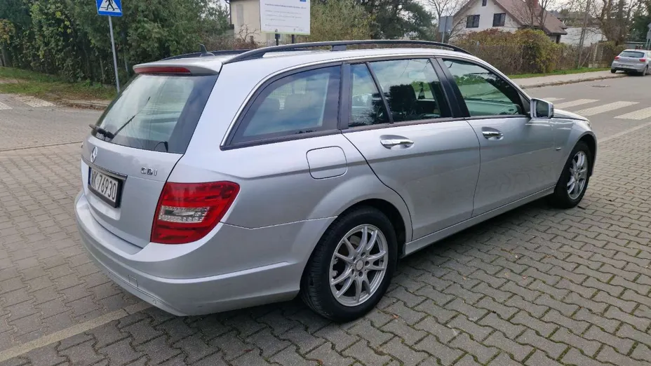 MERCEDES-BENZ C Klasa -