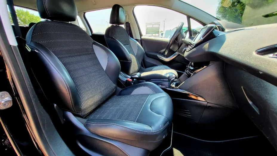 PEUGEOT 2008 -