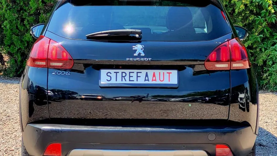 PEUGEOT 2008 -