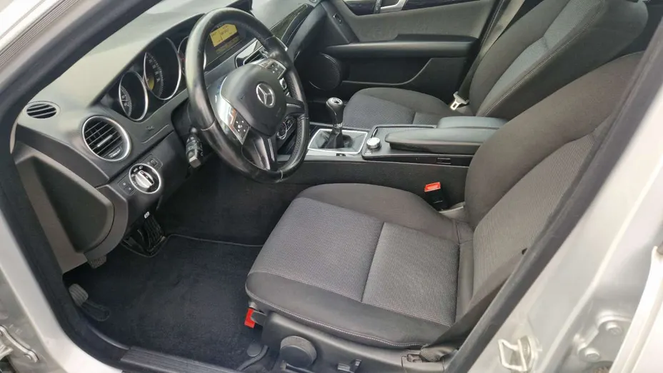 MERCEDES-BENZ C Klasa -