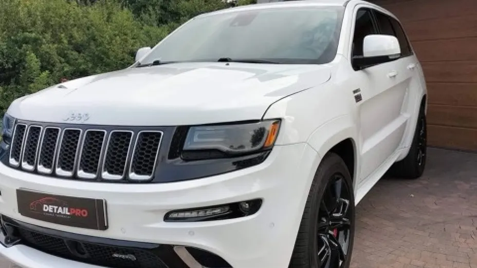 JEEP Grand Cherokee -