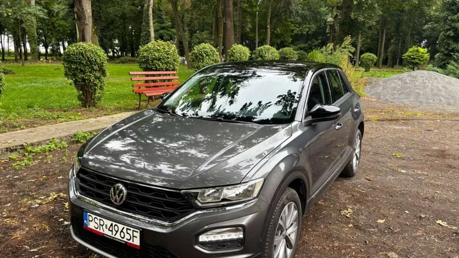 VOLKSWAGEN T-ROC -