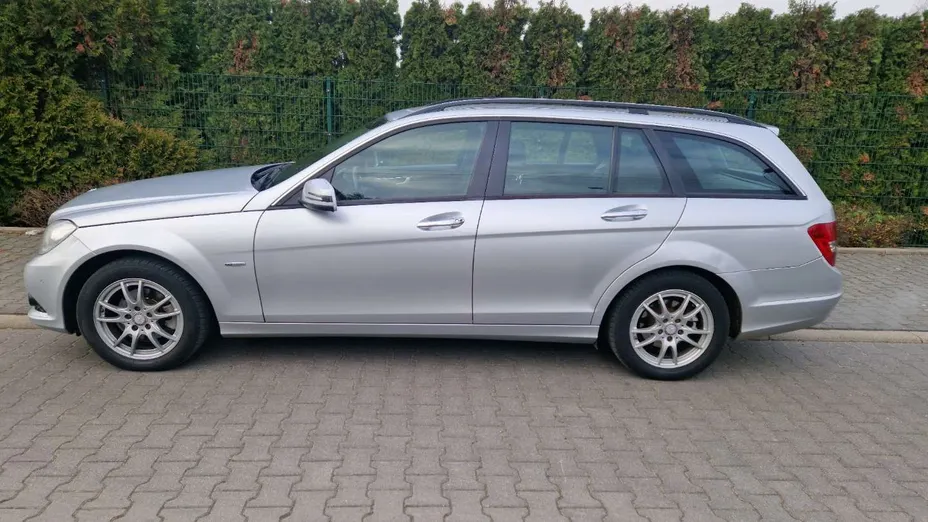 MERCEDES-BENZ C Klasa -