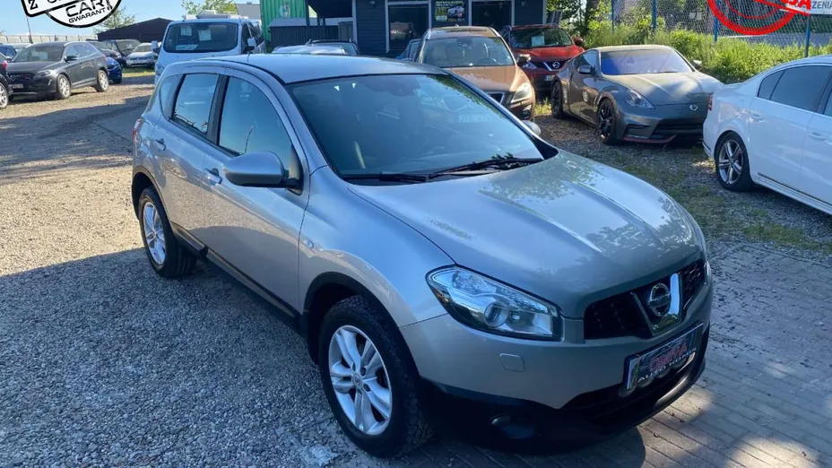 NISSAN Qashqai -