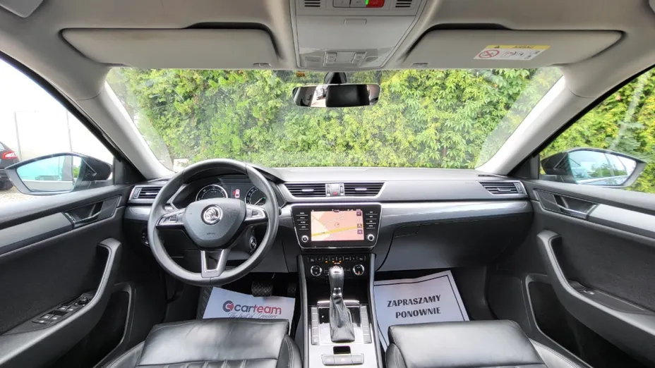 SKODA Superb -