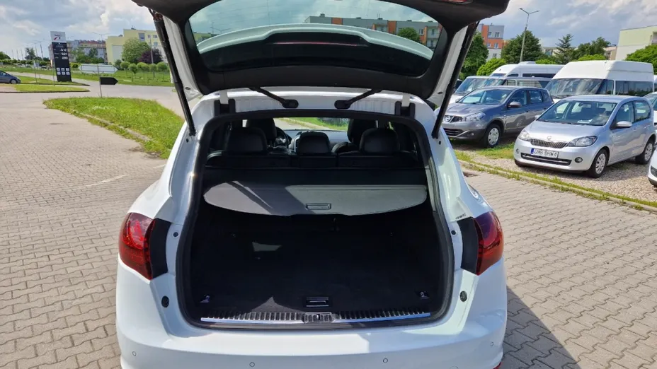 PORSCHE Cayenne -