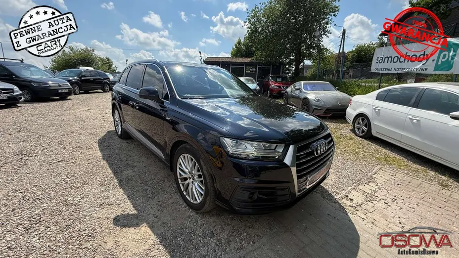AUDI Q7 -