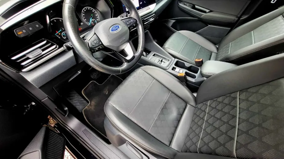 FORD Tourneo Connect -