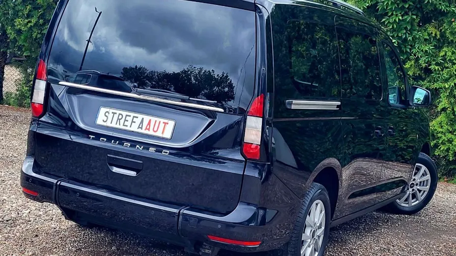 FORD Tourneo Connect -