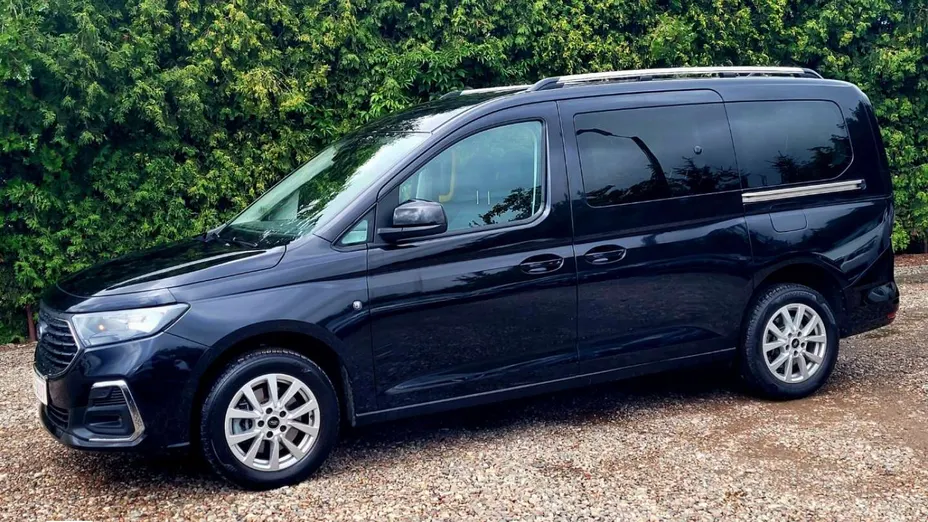 FORD Tourneo Connect -