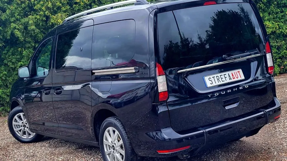 FORD Tourneo Connect -