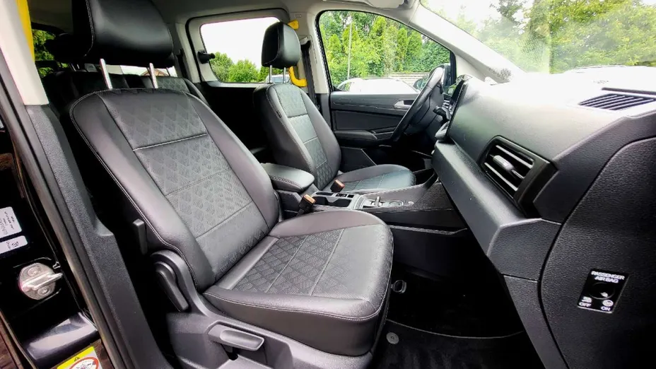 FORD Tourneo Connect -