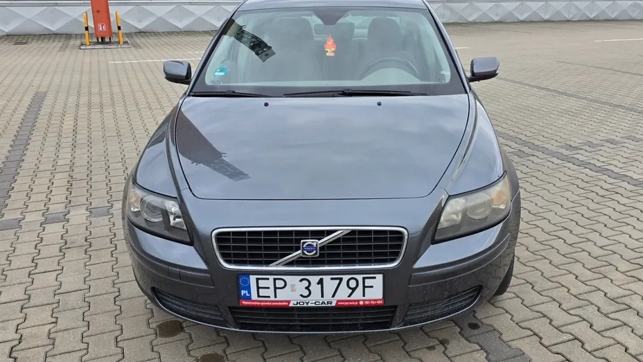 VOLVO S40 -