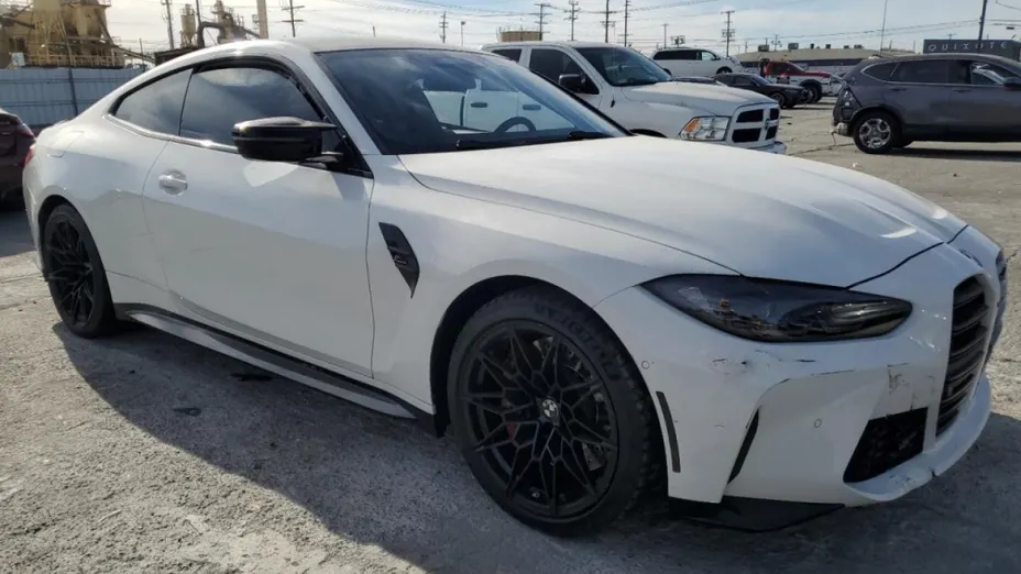 BMW M4 -