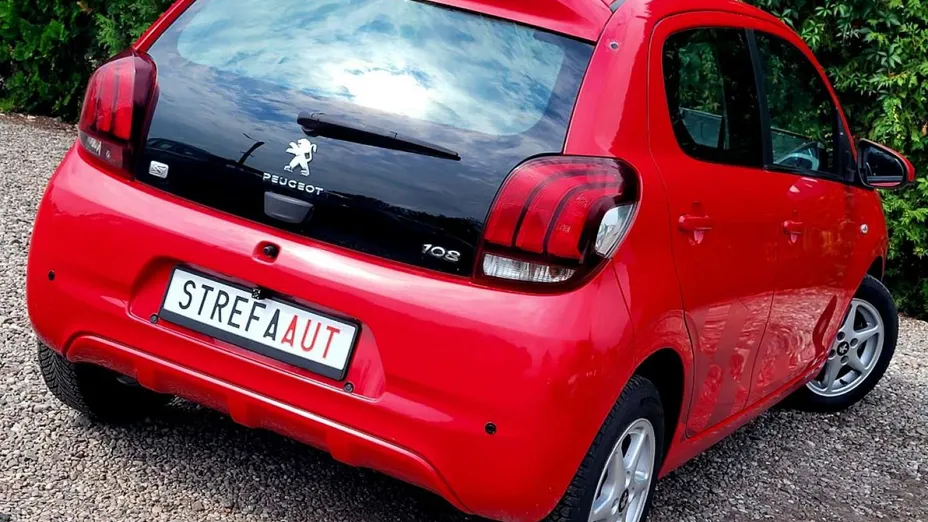 PEUGEOT 108 -