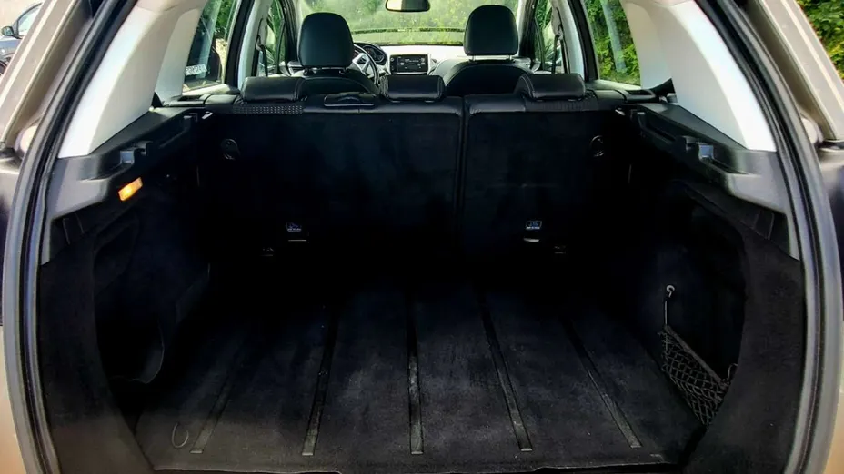 PEUGEOT 2008 -