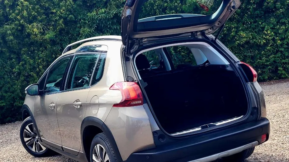 PEUGEOT 2008 -