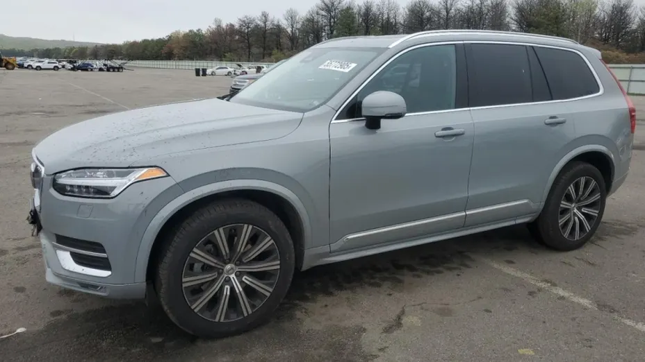VOLVO XC90 -