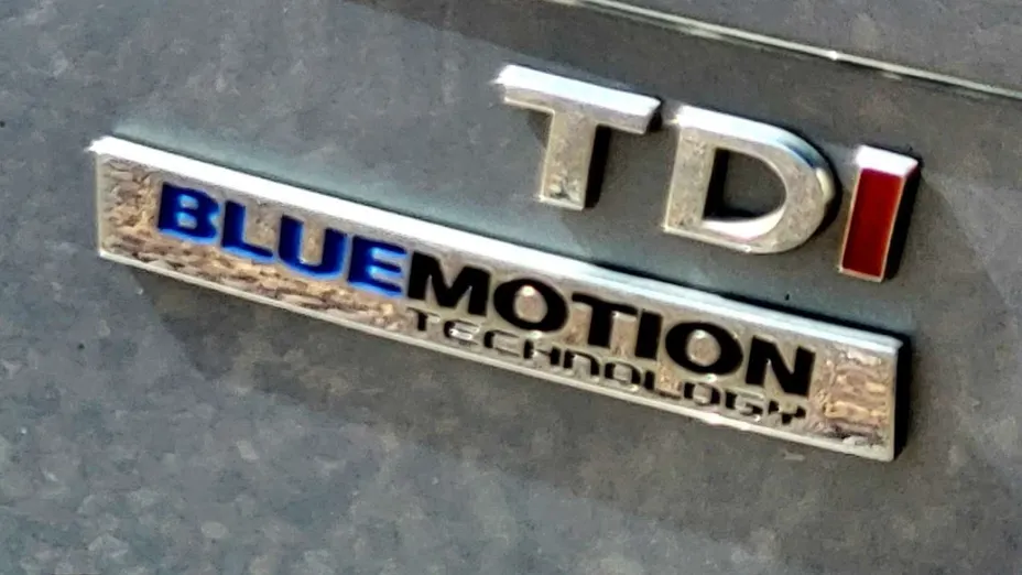 VOLKSWAGEN Passat -