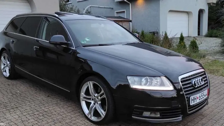 AUDI A6 -