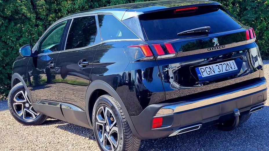 PEUGEOT 3008 -