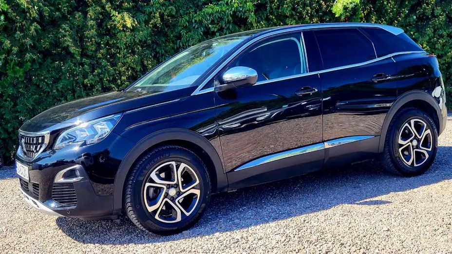 PEUGEOT 3008 -