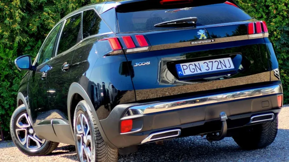 PEUGEOT 3008 -