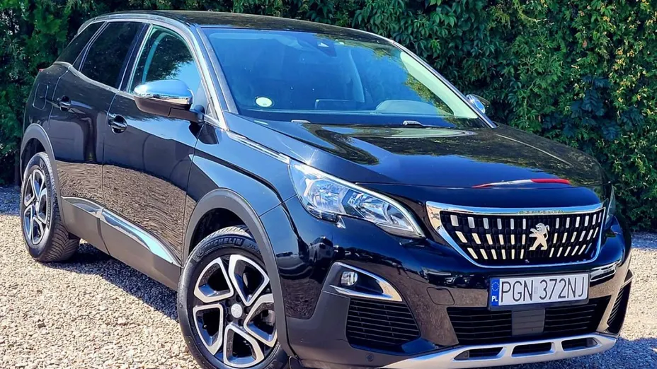 PEUGEOT 3008 -