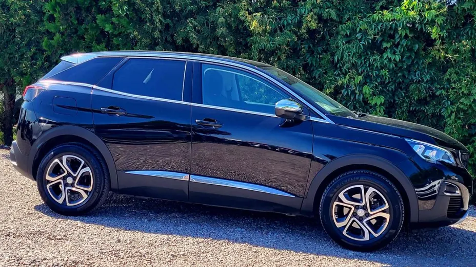 PEUGEOT 3008 -