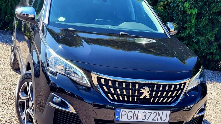 PEUGEOT 3008 -