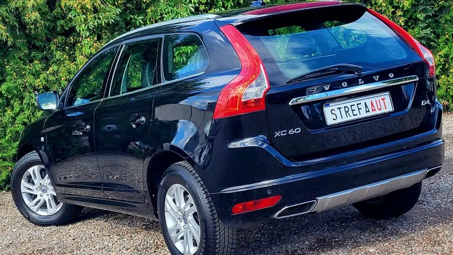 VOLVO XC60 -