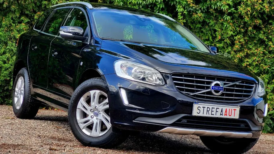 VOLVO XC60 -