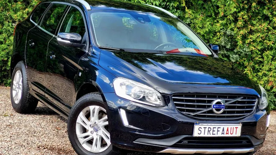 VOLVO XC60 -