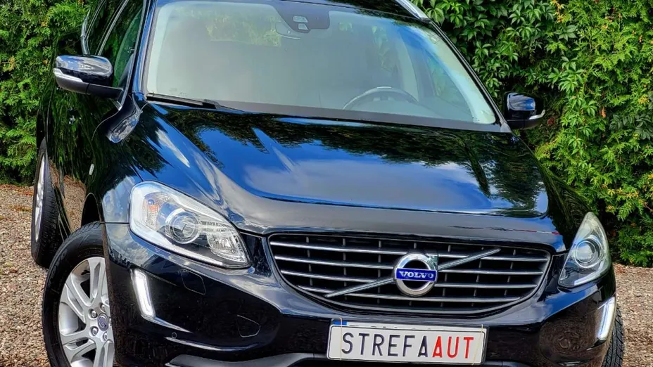 VOLVO XC60 -