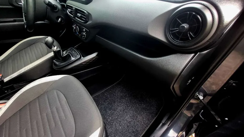HYUNDAI i10 -