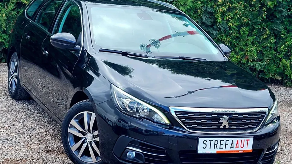 PEUGEOT 308 -