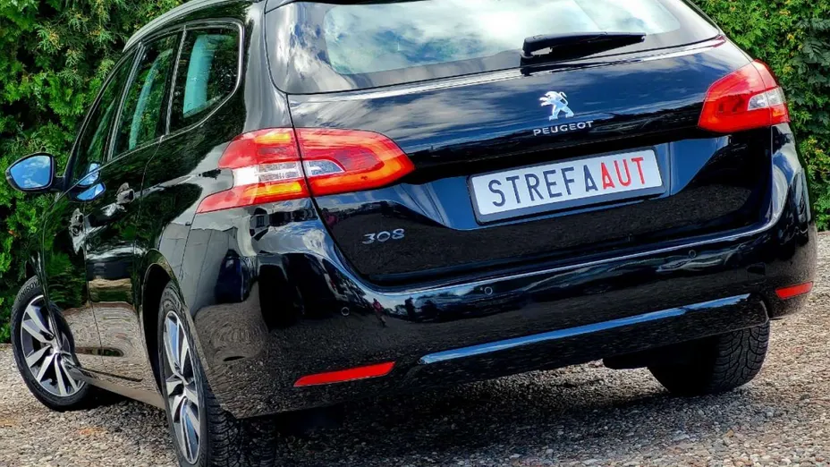 PEUGEOT 308 -
