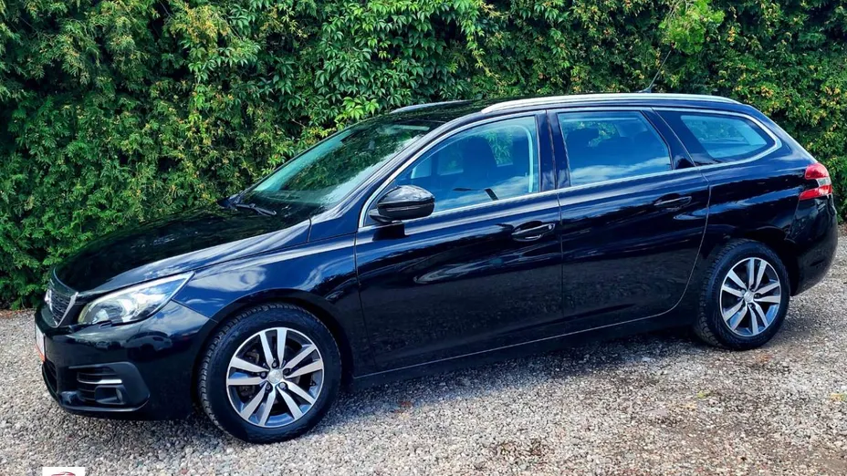 PEUGEOT 308 -
