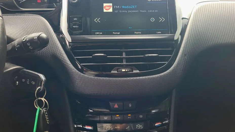 PEUGEOT 2008 -
