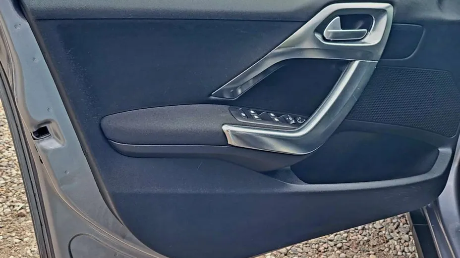 PEUGEOT 2008 -