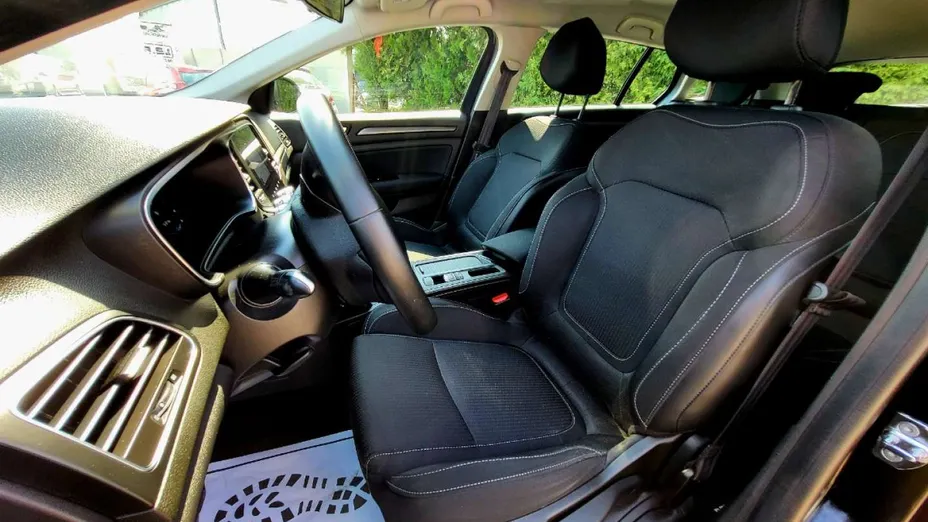 RENAULT Megane -