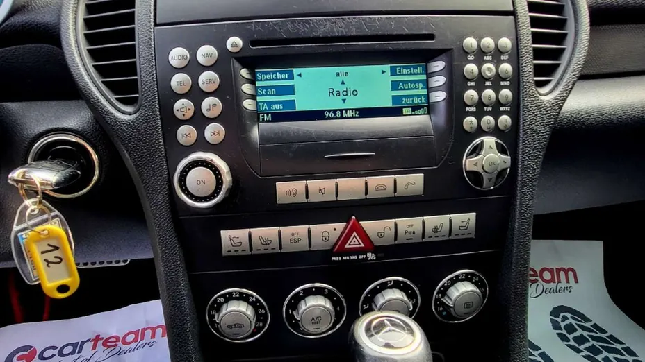 MERCEDES-BENZ SLK -