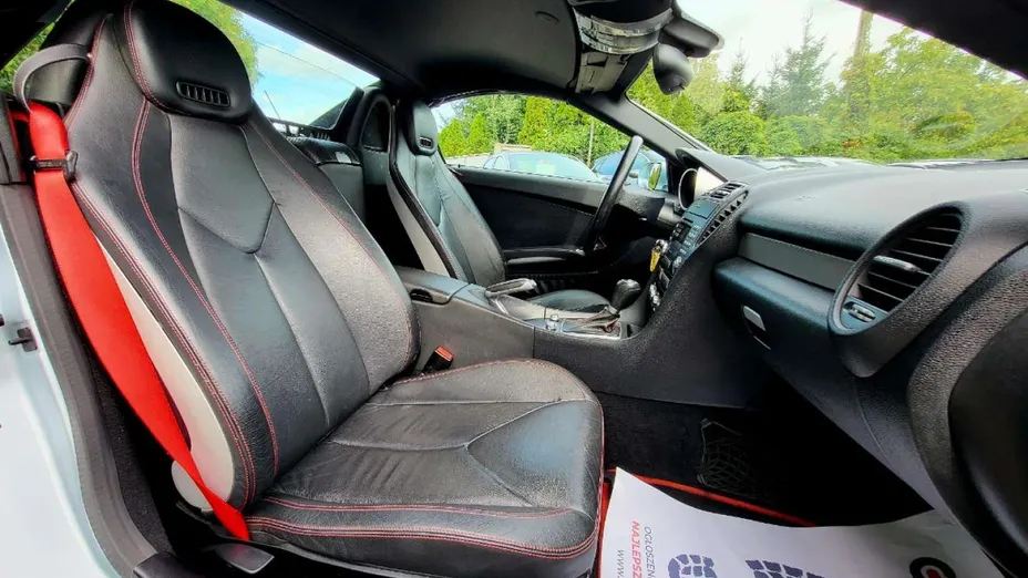 MERCEDES-BENZ SLK -