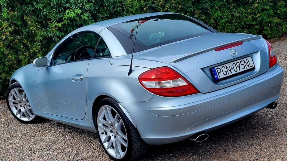 MERCEDES-BENZ SLK -