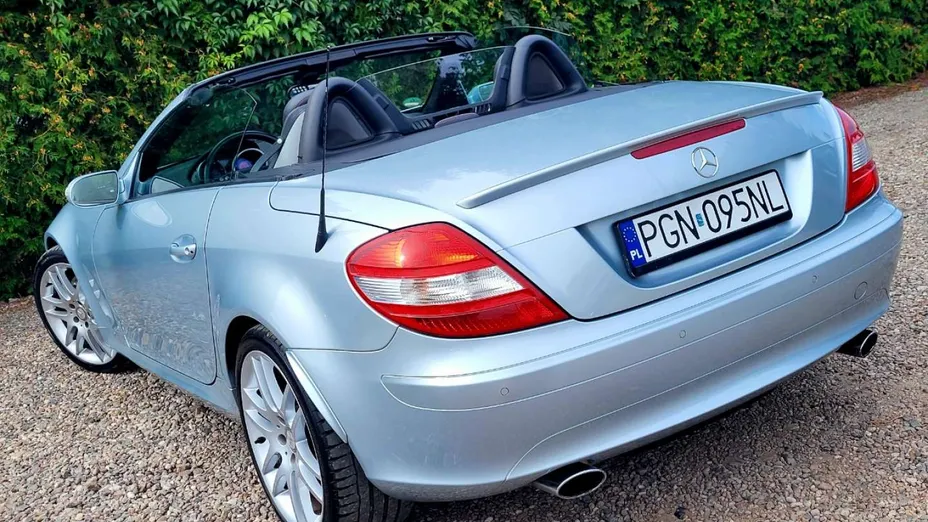 MERCEDES-BENZ SLK -
