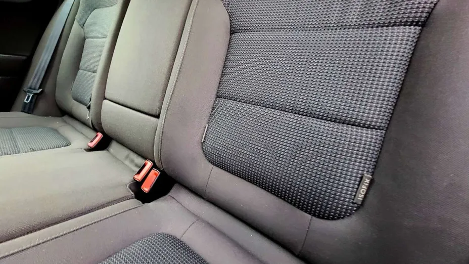 VOLKSWAGEN Passat -