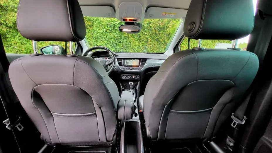 OPEL Crossland X -